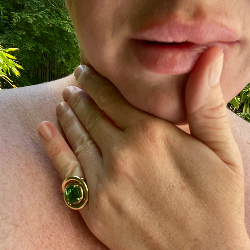 Vanessa Fernández X Thesis Tourmaline Curva Ring