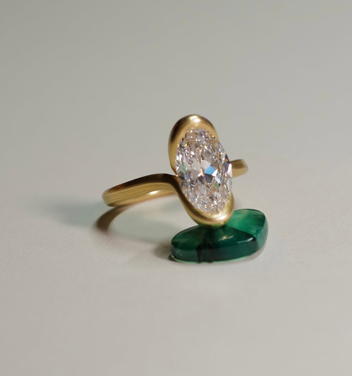 Leen Heyne x Thesis Moval Cut Diamond Ring