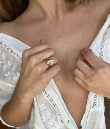 Leen Heyne Moval Diamond and 18 Karat Gold Ring