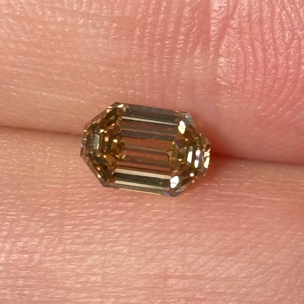 Champagne Diamond - 1.02 carats
