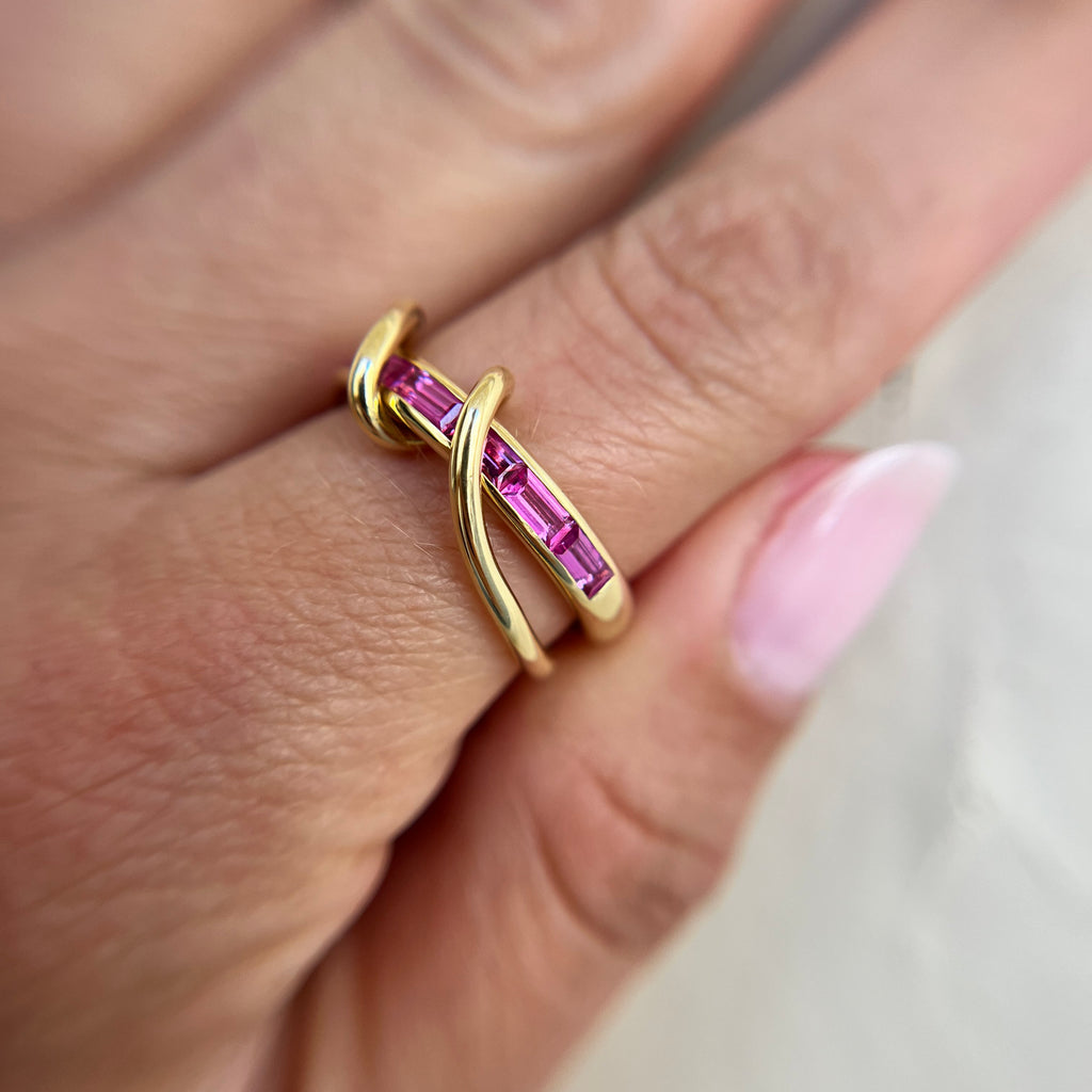 de Vos Pink Sapphire 18 Karat Gold River Ring