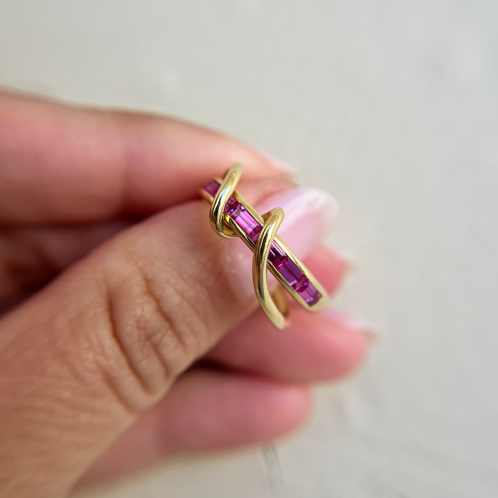 de Vos Pink Sapphire 18 Karat Gold River Ring