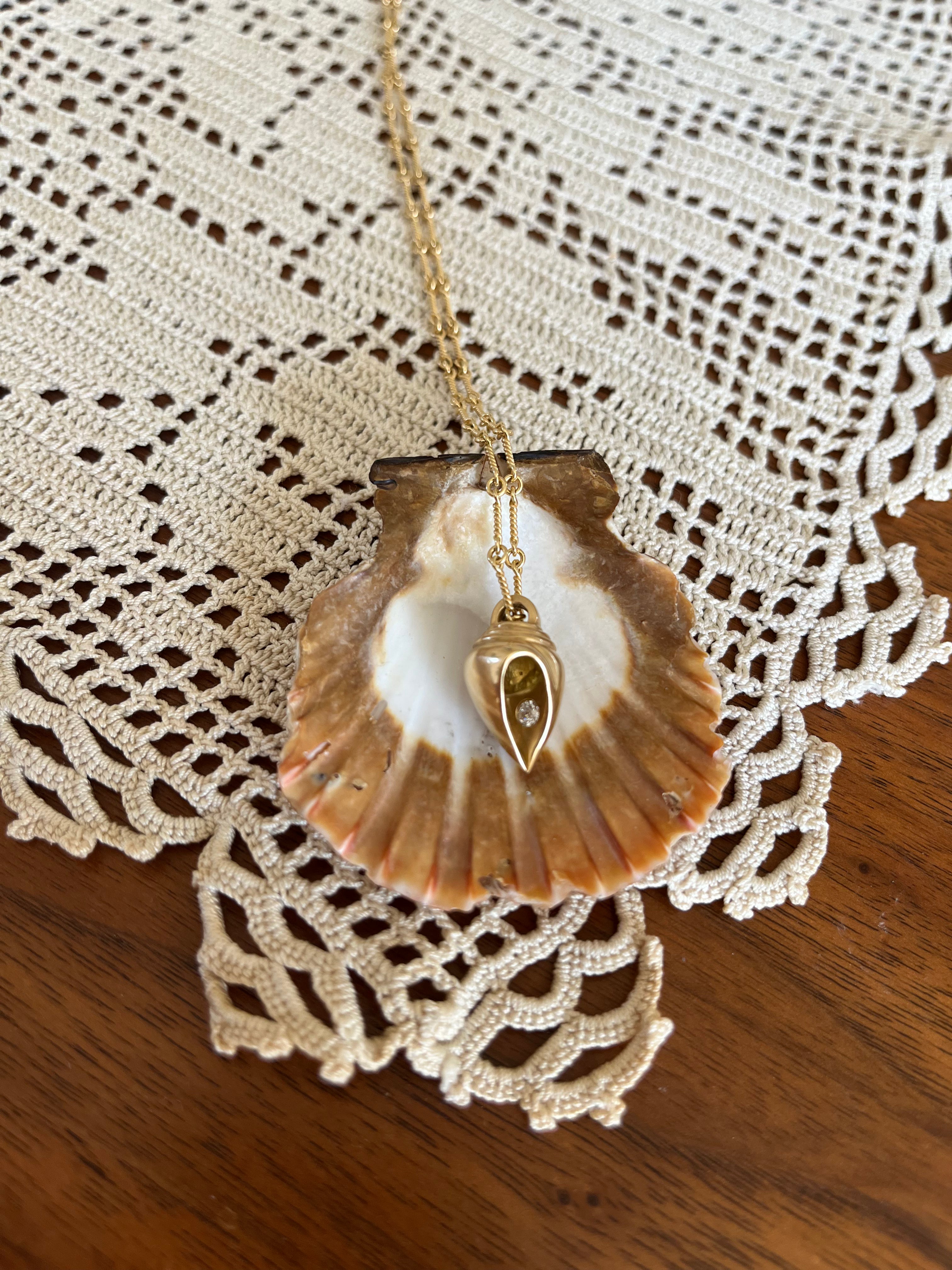 Thesis Gold Shell and Diamond Pendant