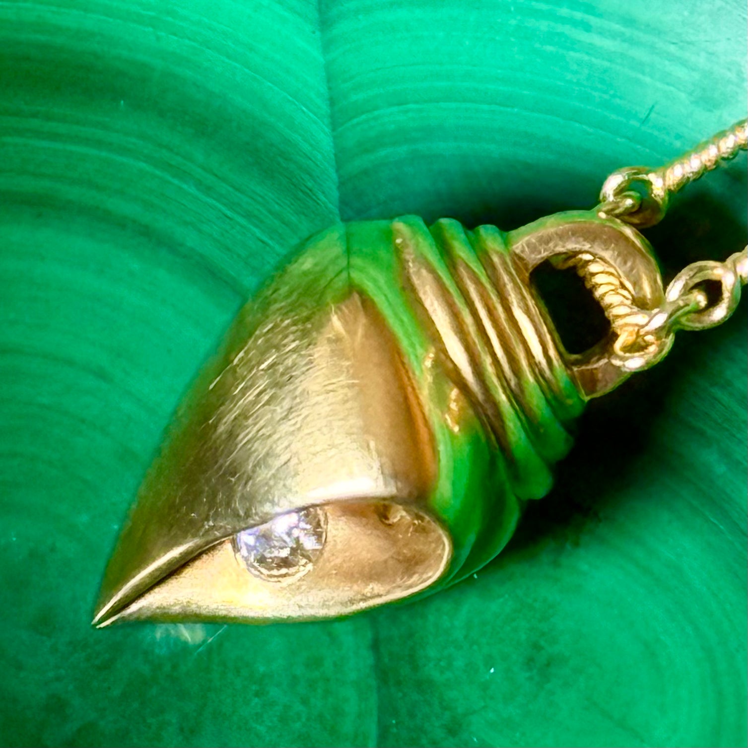 Thesis Gold Shell and Diamond Pendant