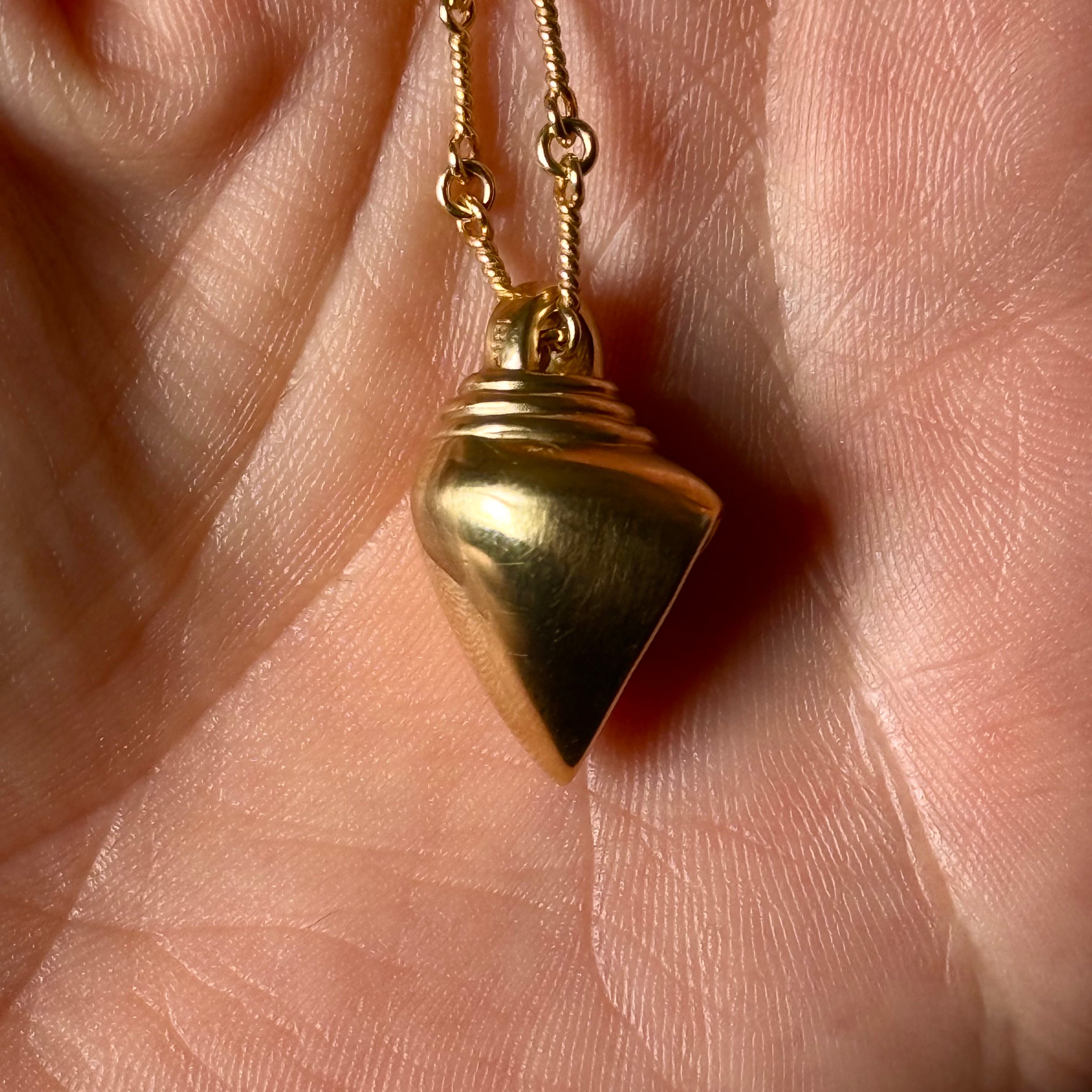 Thesis Gold Shell and Diamond Pendant