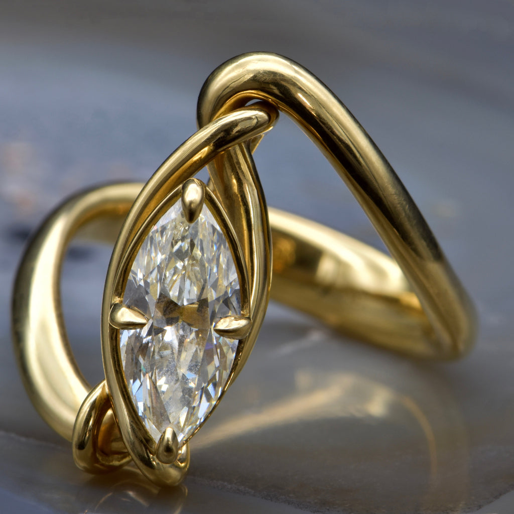 de Vos Marquise Diamond Tremble Ring