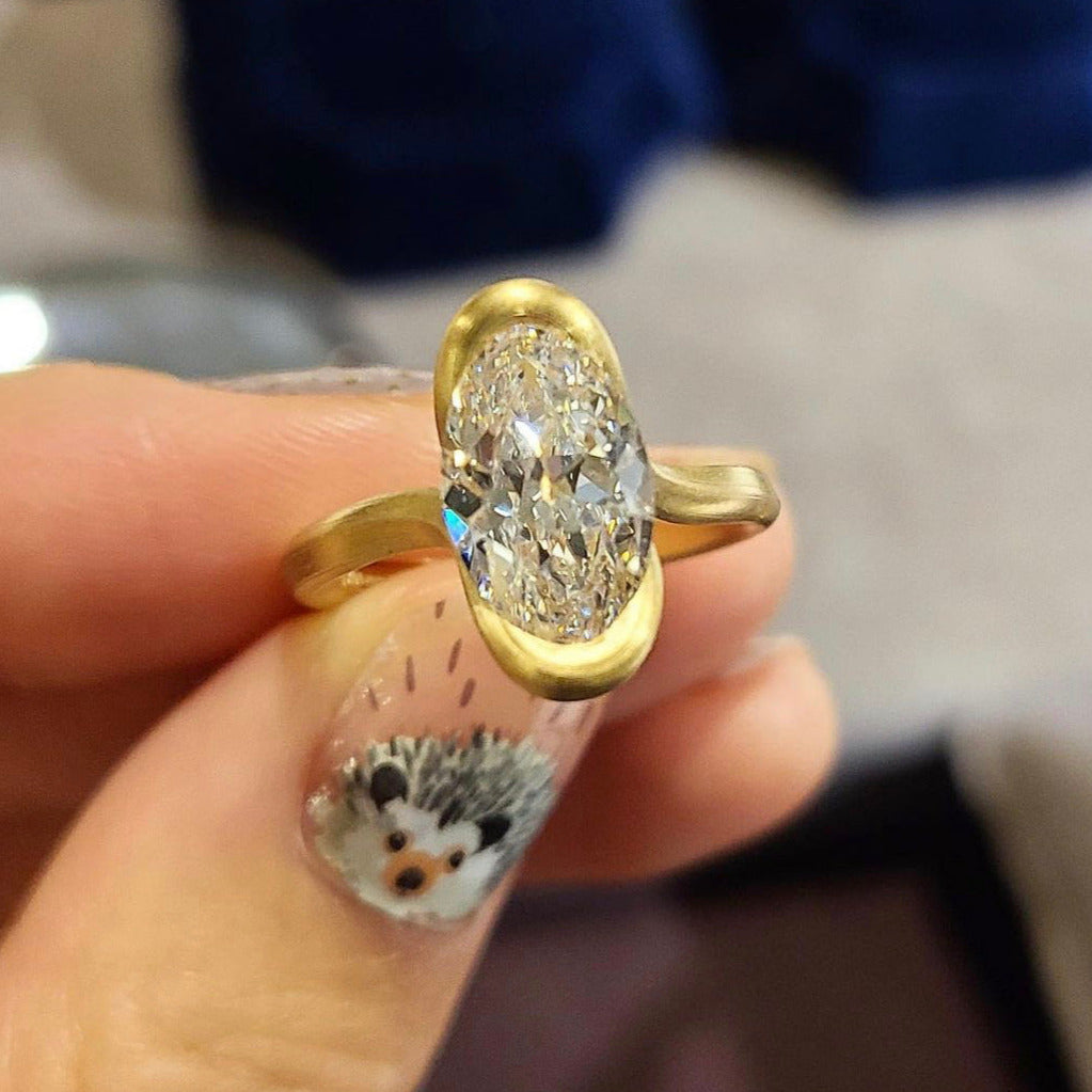 Leen Heyne x Thesis Moval Cut Diamond Ring