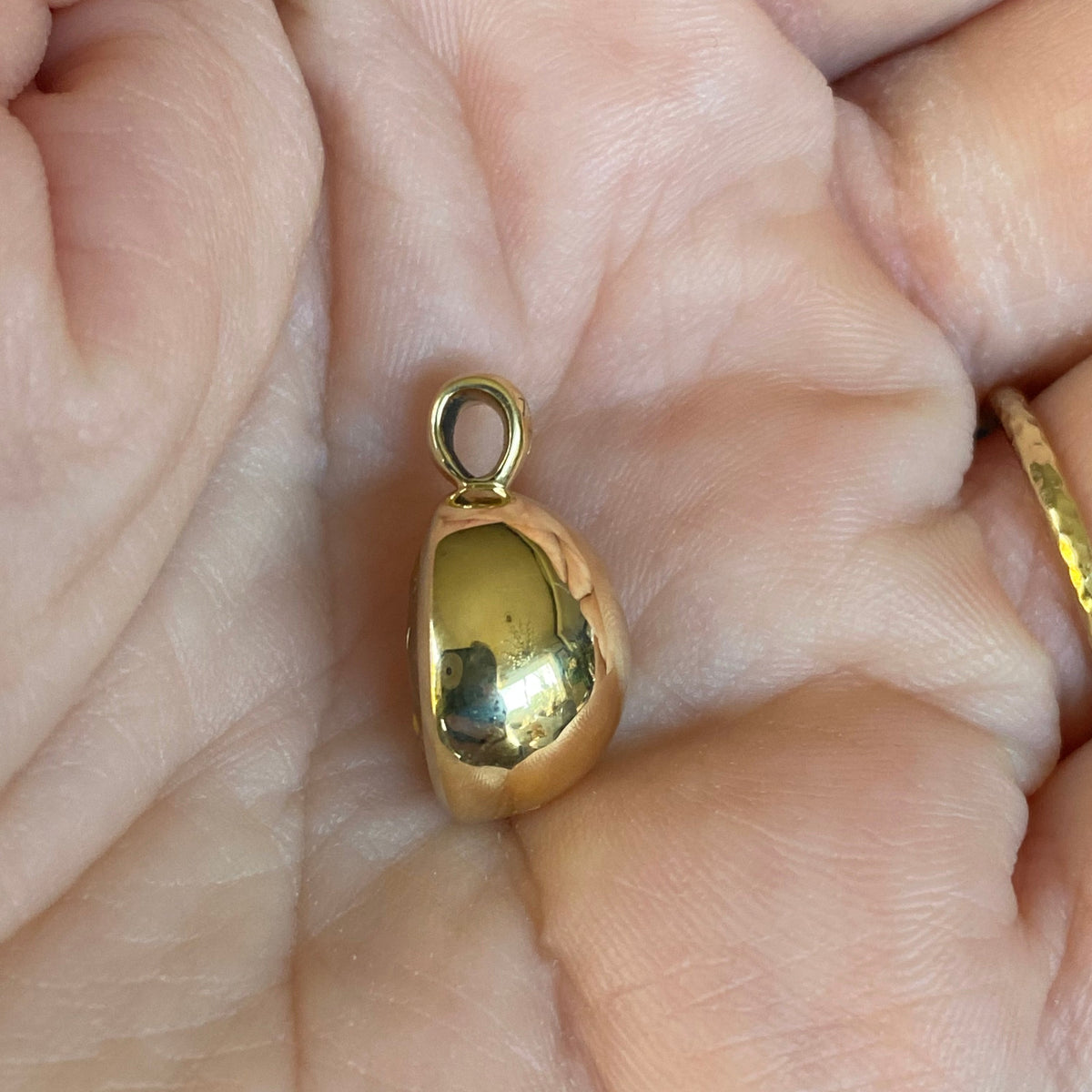 Yellow Sapphire and 18 Karat Gold Pendant